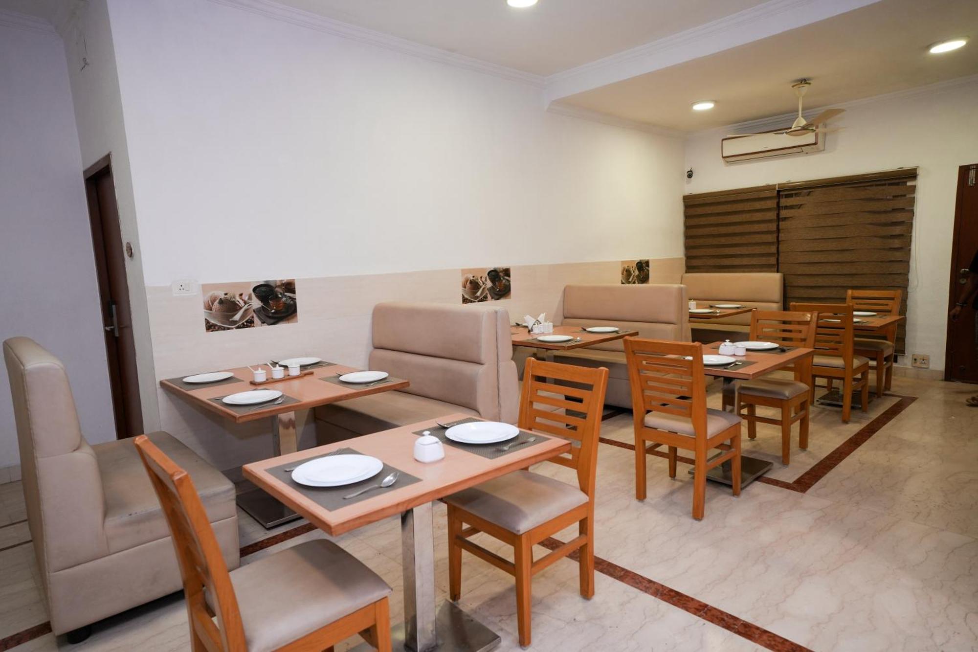 Avenue 11 Boutique Residences, Poes Garden Madrás Exterior foto