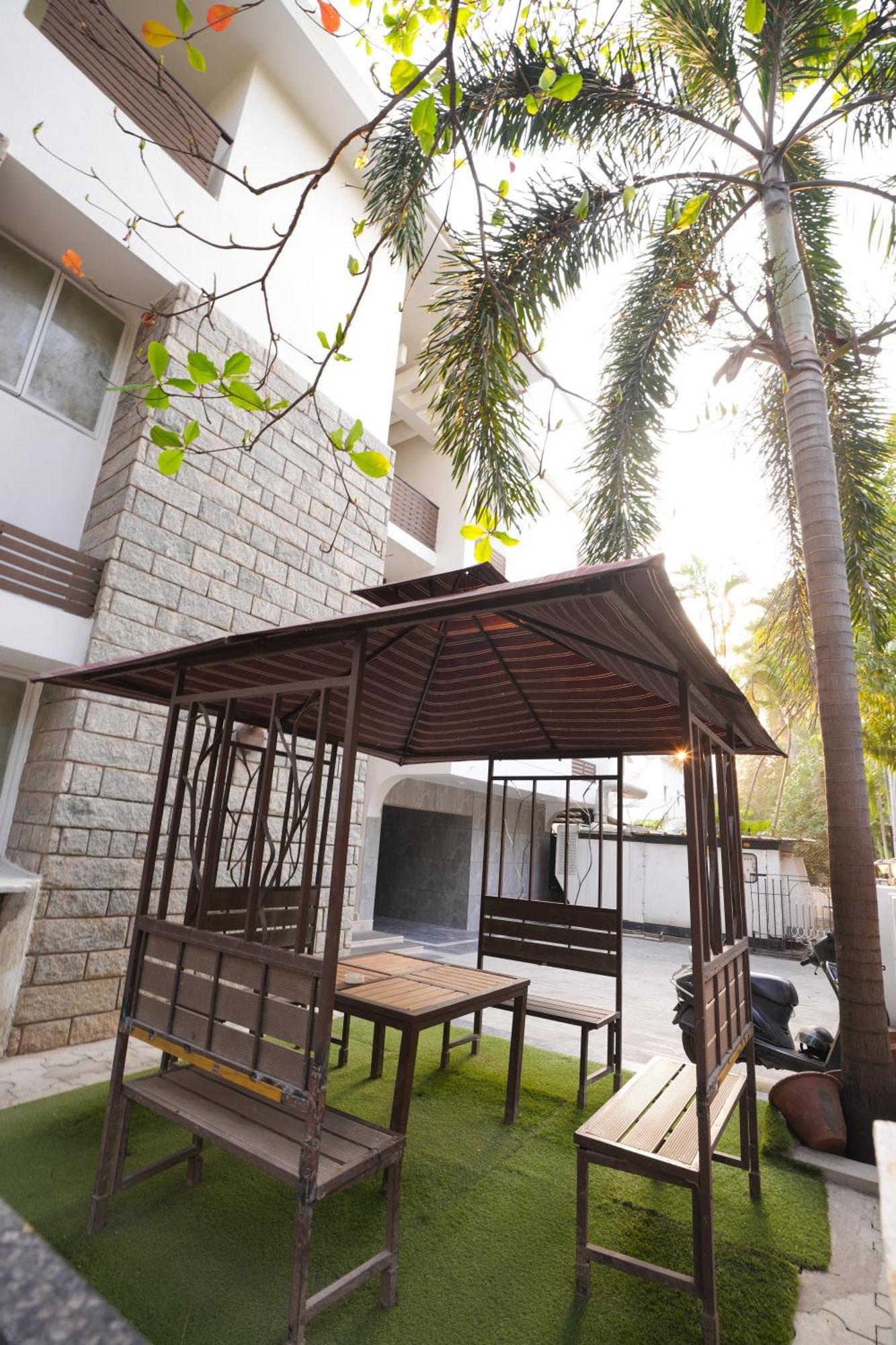 Avenue 11 Boutique Residences, Poes Garden Madrás Exterior foto