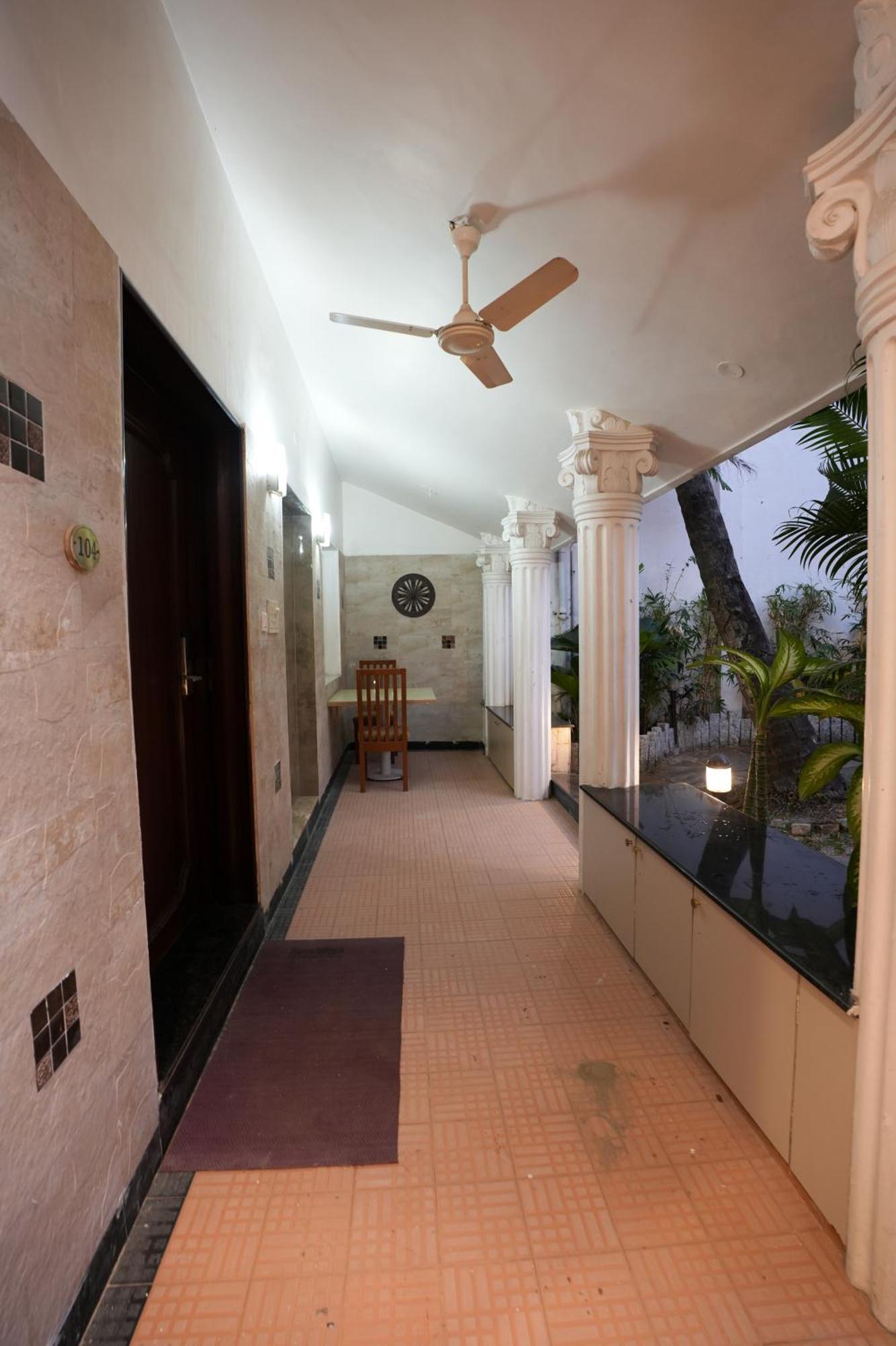 Avenue 11 Boutique Residences, Poes Garden Madrás Exterior foto