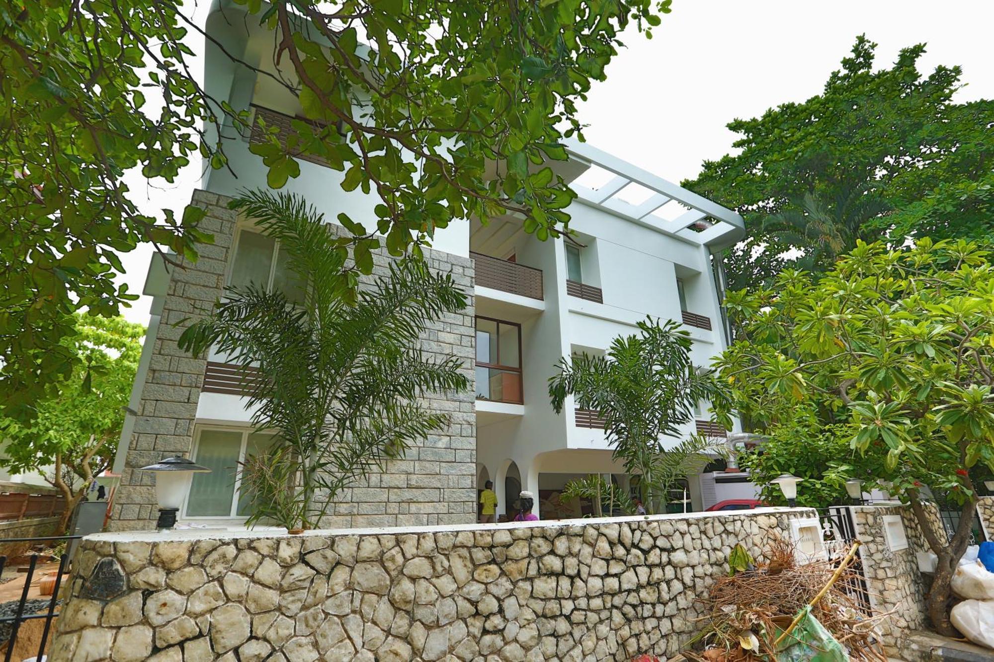Avenue 11 Boutique Residences, Poes Garden Madrás Exterior foto