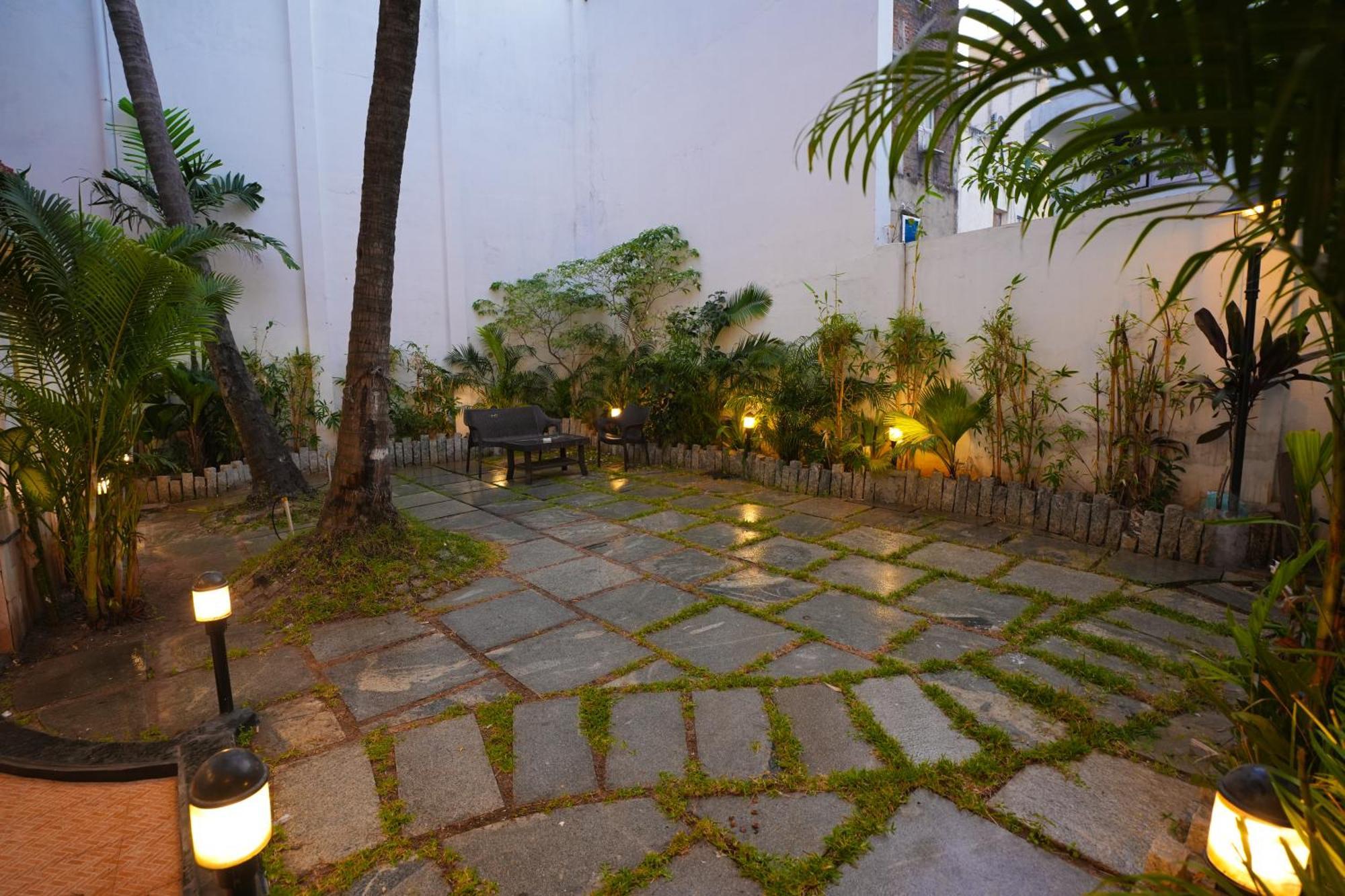 Avenue 11 Boutique Residences, Poes Garden Madrás Exterior foto