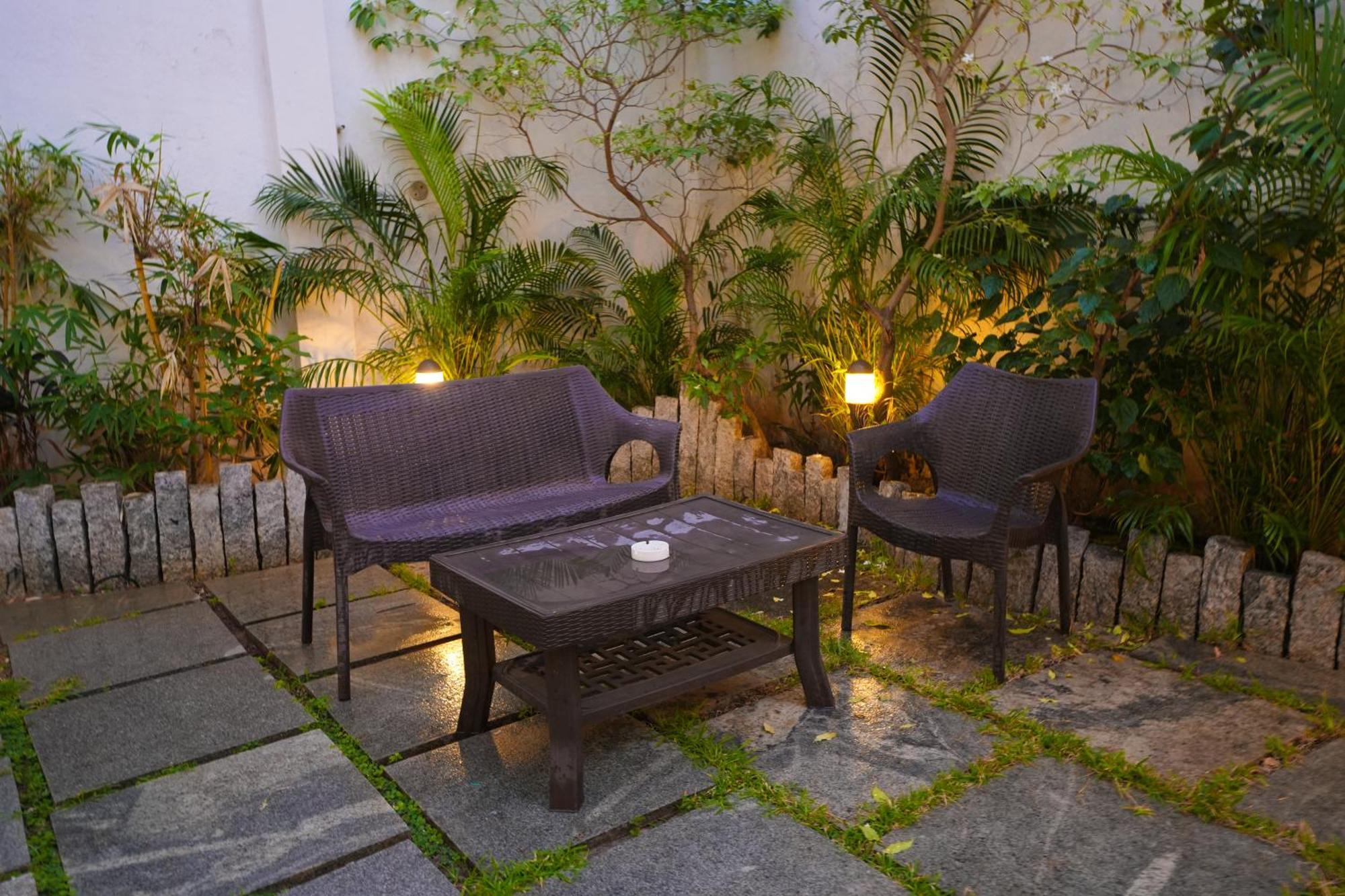 Avenue 11 Boutique Residences, Poes Garden Madrás Exterior foto