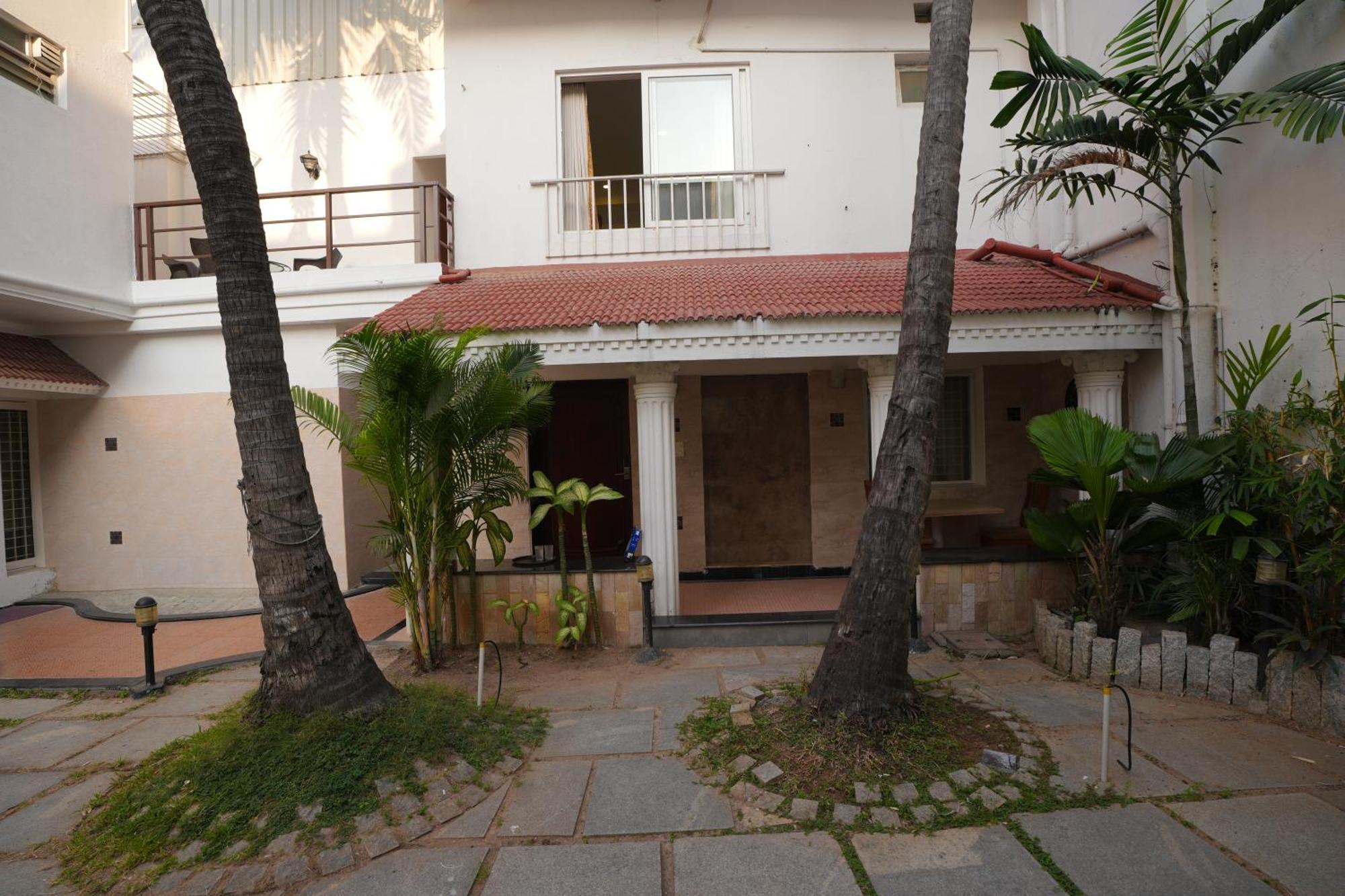 Avenue 11 Boutique Residences, Poes Garden Madrás Exterior foto